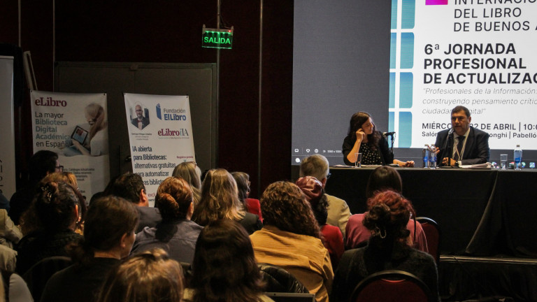 Con la sala llena en la Feria Internacional del Libro de Buenos Aires, desde la BCN compartimos experiencias y reflexiones sobre el rol de los profesionales de la información.