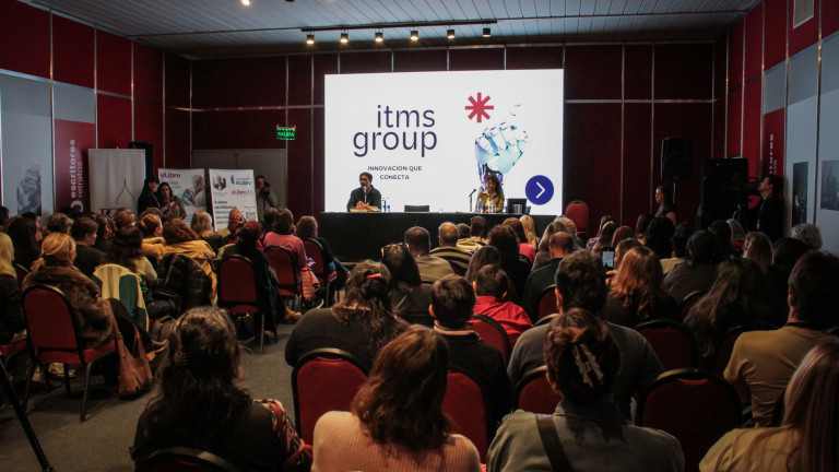 La jornada de actualización profesional organizada por ABGRA abordó el rol de los profesionales de la información en la construcción de pensamiento crítico.