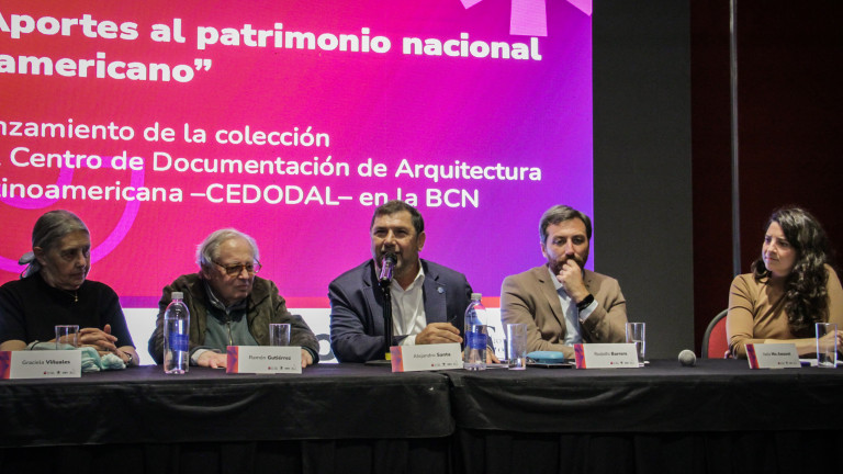 Graciela Viñuales y Ramón Gutiérrez (CEDODAL), Alejandro Santa (BCN), Rodolfo Barrere (OEI), Isela Mo Amavet (BCN)