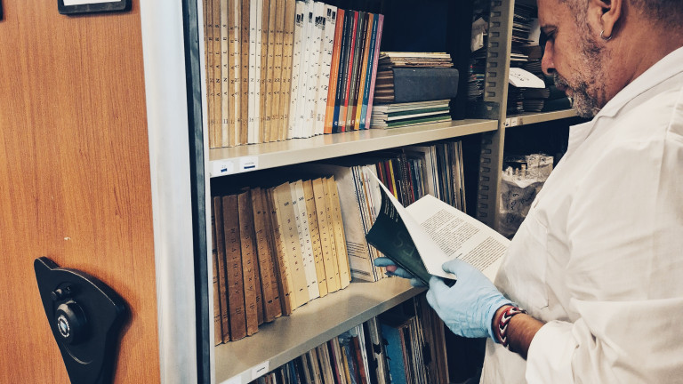 La colección de libros y revistas de CEDODAL llega a la BCN